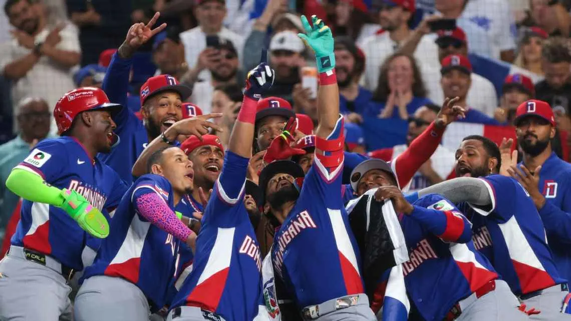 Dominican Republic Venezuela and PR Reach WBC Quarters